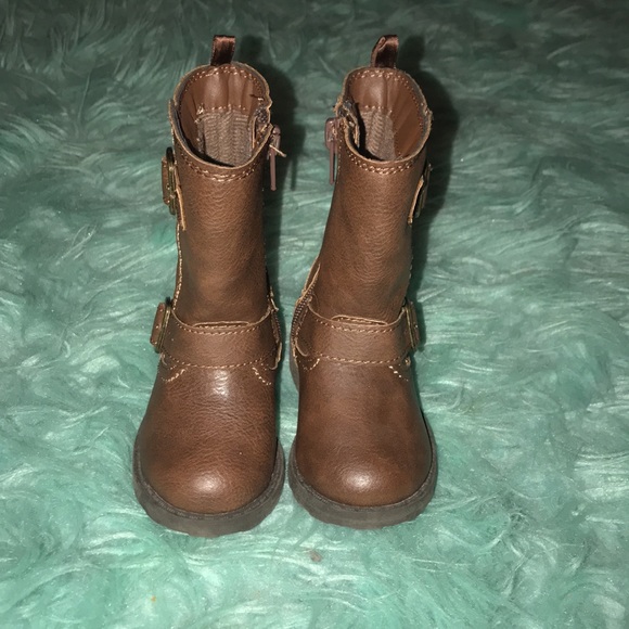Carter’s | Size 4 | Gently used | brown boots - Picture 2 of 7